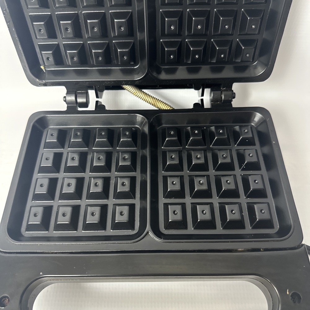 Vintage Salton Electric Belgian Waffle Maker Model WM-4 Black Nonstick Works - Picture 6 of 8